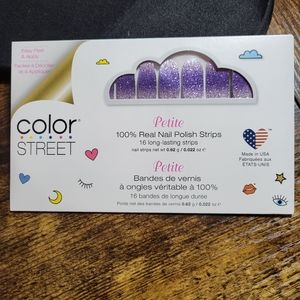 RETIRED Achieve Grapeness Petite Color Street Nail Set